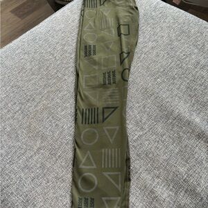 Nike Olive Green Geometric Print Leggings
